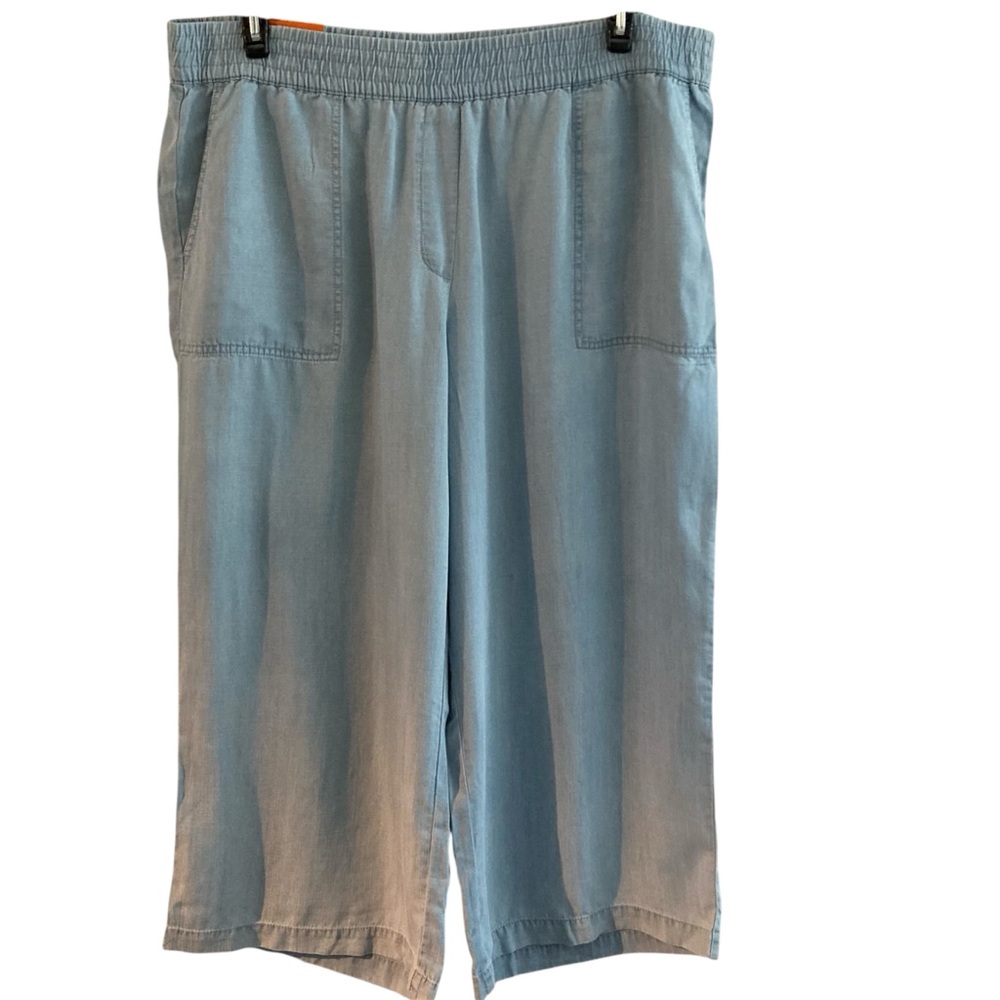HilaryRadley | Light Blue Wide-Leg Capri Pants